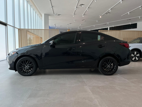 Mazda Mazda 2 Llantas 3